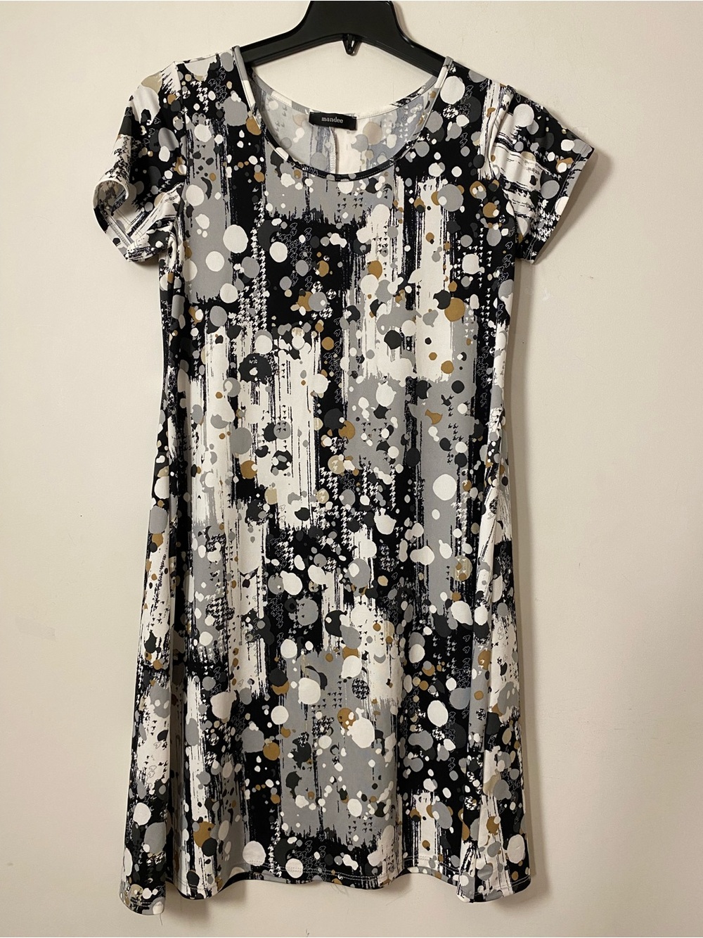 Mande Black & White Abstract Print Short Sleeve Dress